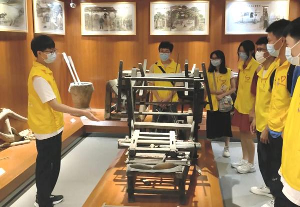 广州城市理工学院:体悟民族文化 传承红色基因